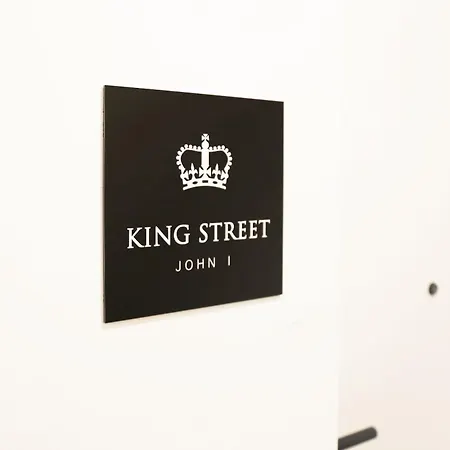 Апартаменты King Street - King John I